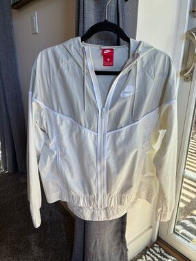 Nike Women’s Cream Hooded Bomber Jacket with White Logo